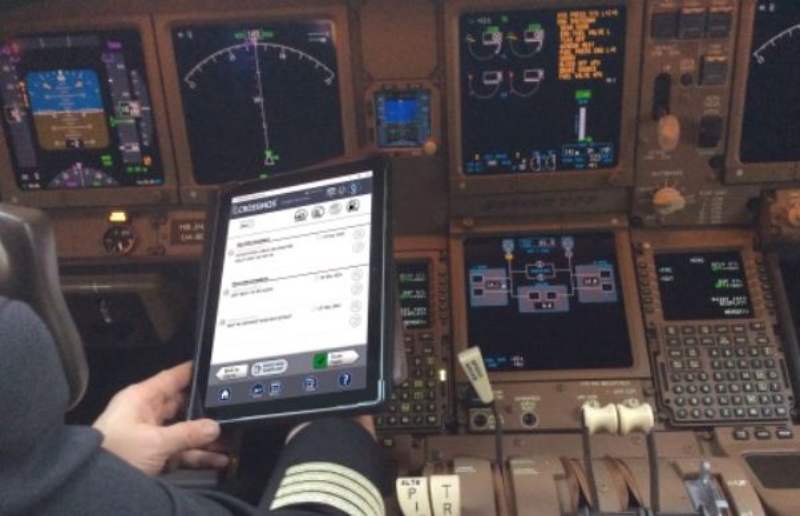 How Electronic Technical Logbooks Allow Seamless Pilot-to-Maintain Collaboration