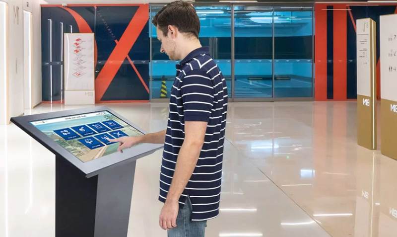 Choose the Best Touch Screen Kiosk for Your Company With These 7+ Easy Steps